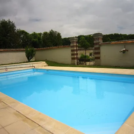 Vintage Castle In With Swimming Pool Ocquerre